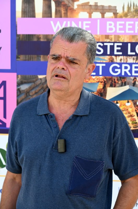 ΟΜΙΛΙΕΣ ΣΗΜΑΝΤΙΚΩΝ ΠΡΟΣΩΠΙΚΟΤΗΤΩΝ ΣΤΙΣ ΔΙΗΜΕΡΕΣ LIVE COOKING ΕΠΙΔΕΙΞΕΙΣ ΠΑΝΩ ΣΤΗΝ ΠΛΑΤΕΙΑ ΣΥΝΤΑΓΜΑΤΟΣ : ΓΙΩΡΓΟΣ ΠΑΠΑΘΑΝΑΣΟΠΟΥΛΟΣ / ΕΚΠΡΟΣΩΠΟΣ ΤΗΣ ΠΑΓΚΟΣΜΙΑΣ ΟΜΟΣΠΟΝΔΙΑΣ ΔΗΜΟΣΙΟΓΡΑΦΩΝ ΚΑΙ ΣΥΓΓΡΑΦΕΩΝ ΤΟΥΡΙΣΜΟΥ#ΤΟ ΣΥΝΘΗΜΑ ΤΟΥ ACTION IN GREECE “ΠΑΜΕ ΠΛΑΤΕΙΑ” ΑΦΗΣΕ ΕΠΟΧΗ!